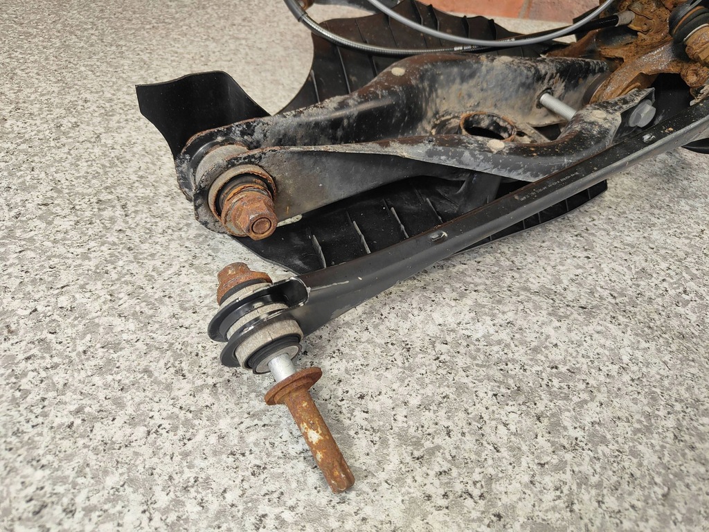 фото №10, Поворотний кулак ступиця правий задня права задня + важелі bmw f30 f31 6792524