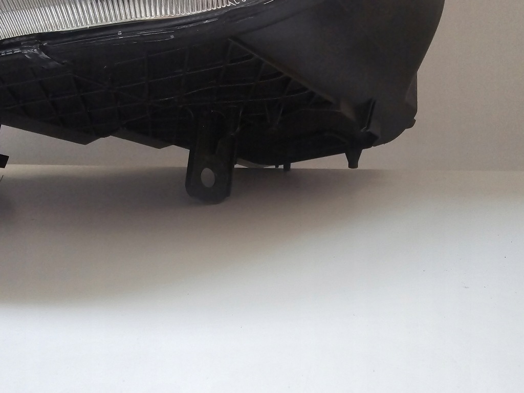 фото №8, Лампа левая передняя skoda yeti 5l1941015a