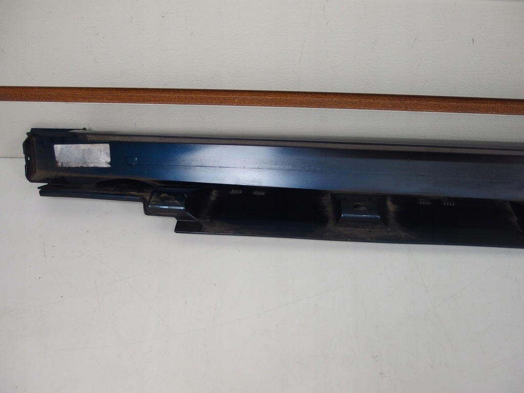 фото №7, Молдинг порог правая vw passat b8 3g0