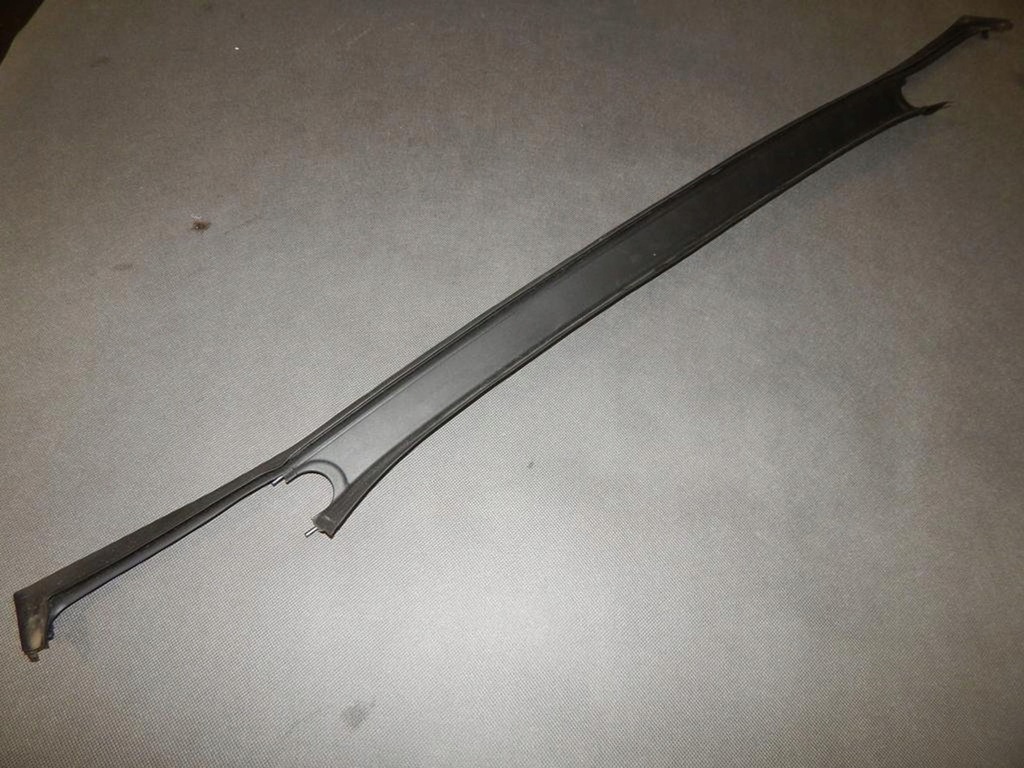 фото №1, Audi tt 8s защита петли 8s8827229