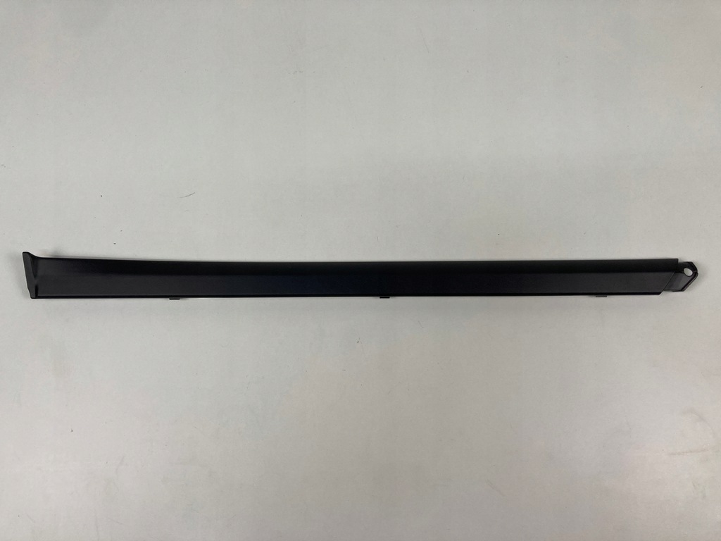 фото №1, Молдинг поріг внутрішня права задня porsche cayenne 7p5