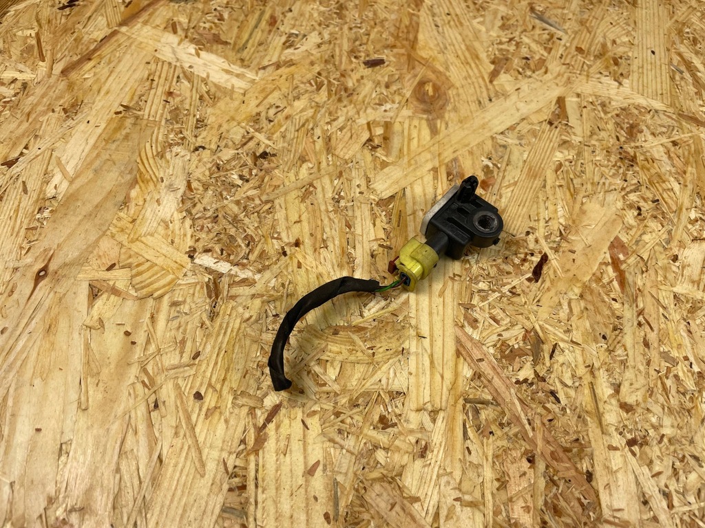 фото №8, Датчик удара ударный штекер vw amarok i 2h0959652