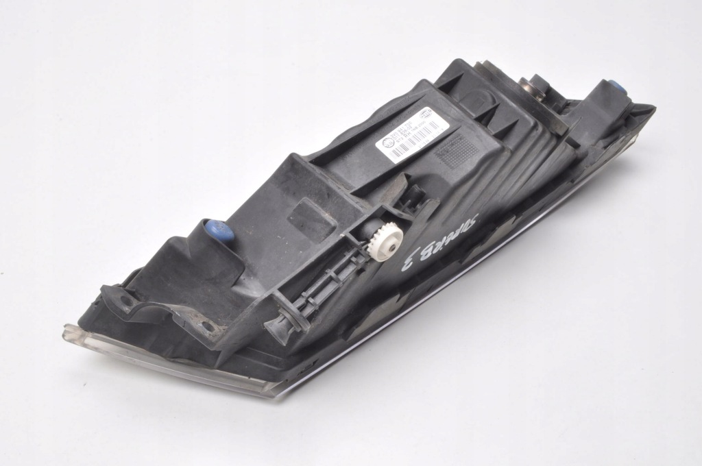 фото №8, Skoda superb iii противотуманная фара правый 3v0941700