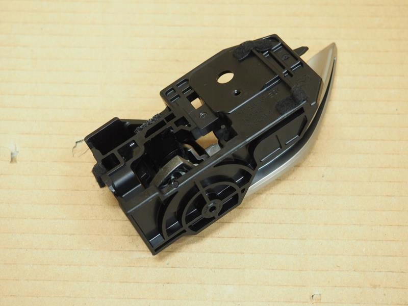 фото №2, Ручка внутренняя дверь правых mazda cx3 cx-3