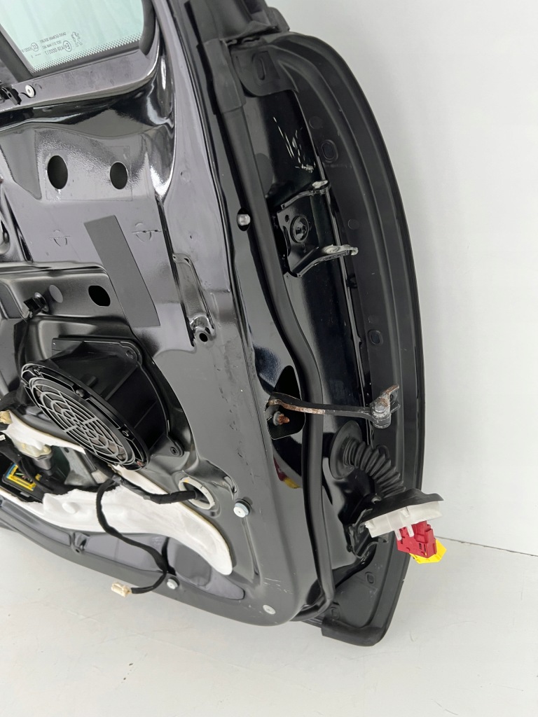 фото №10, Дверь левый перед передние peugeot 3008 i 1