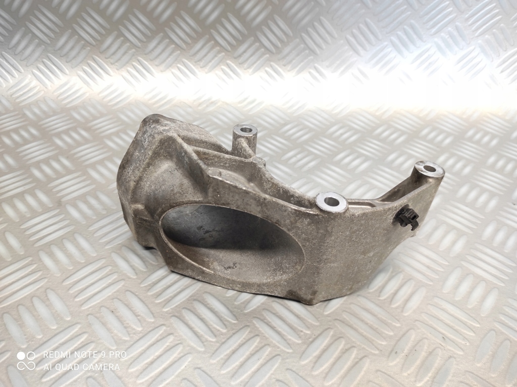 фото №1, Кронштейн опора полуось opel astra iv j 1.6 cdti