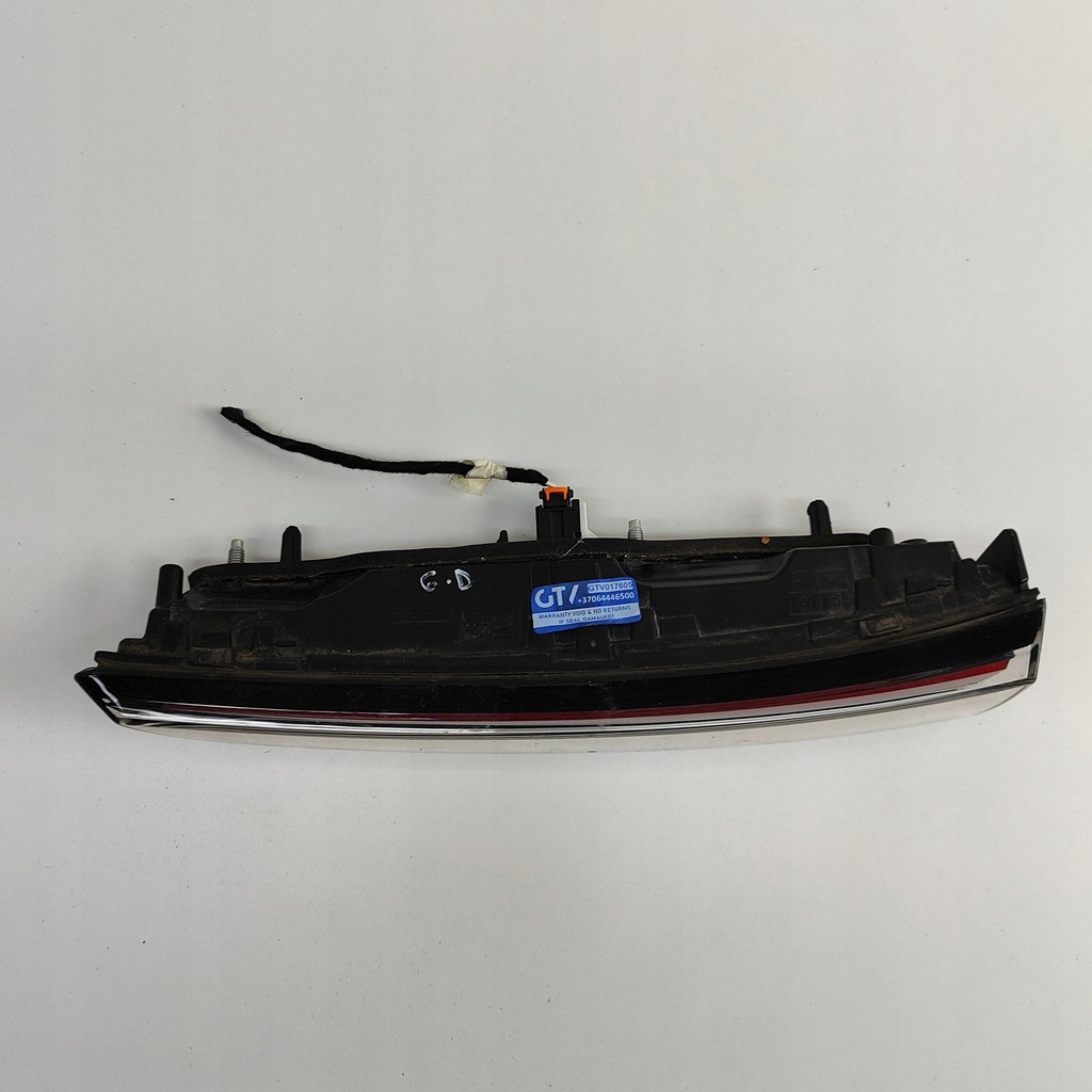 фото №6, Opel mokka b 2023 правая сторона лампы задний крышки багажника