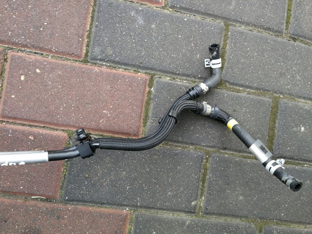 фото №4, Трубки водяные 1.0 tce renault clio v