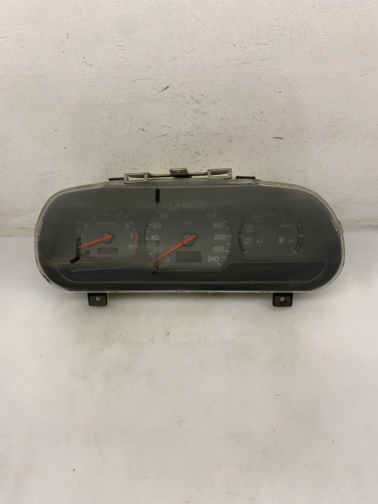 фото №1, Счетчик приборная панель volvo v40