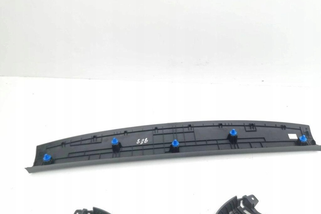 фото №12, Комплект обшивка дверей багажника kia sportage v nq5 81761f1000 1.6l бензиновый