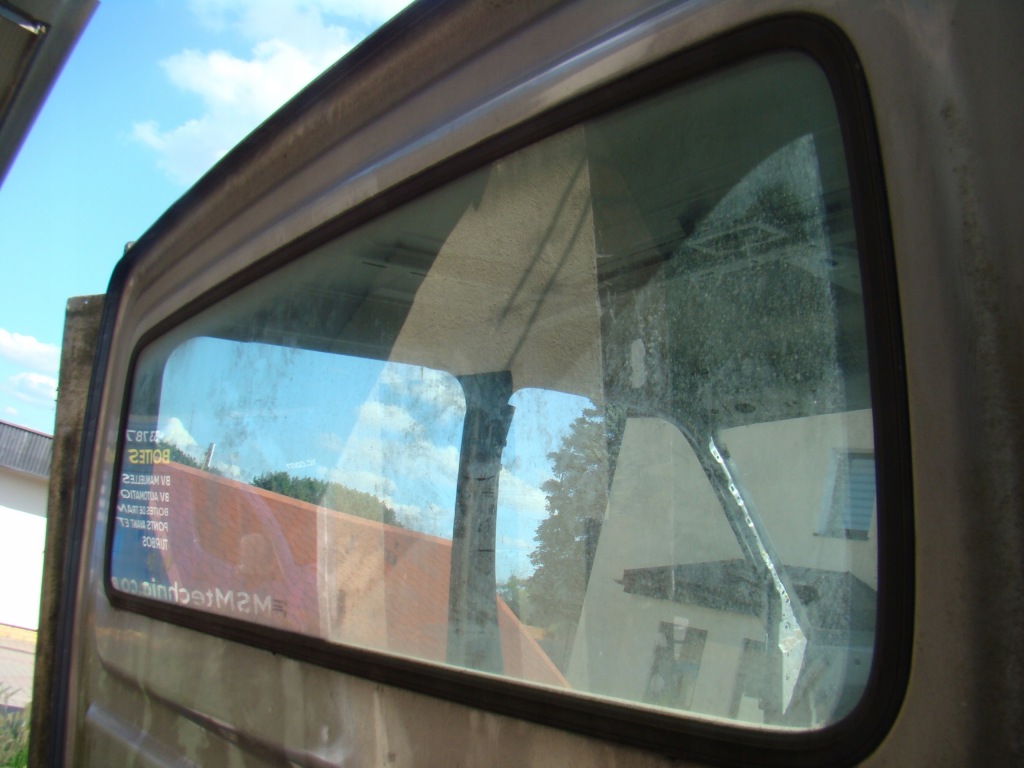 Стекло перегородочная szoferki кабины doka master mascott iveco 03-10 140x43 в Украине