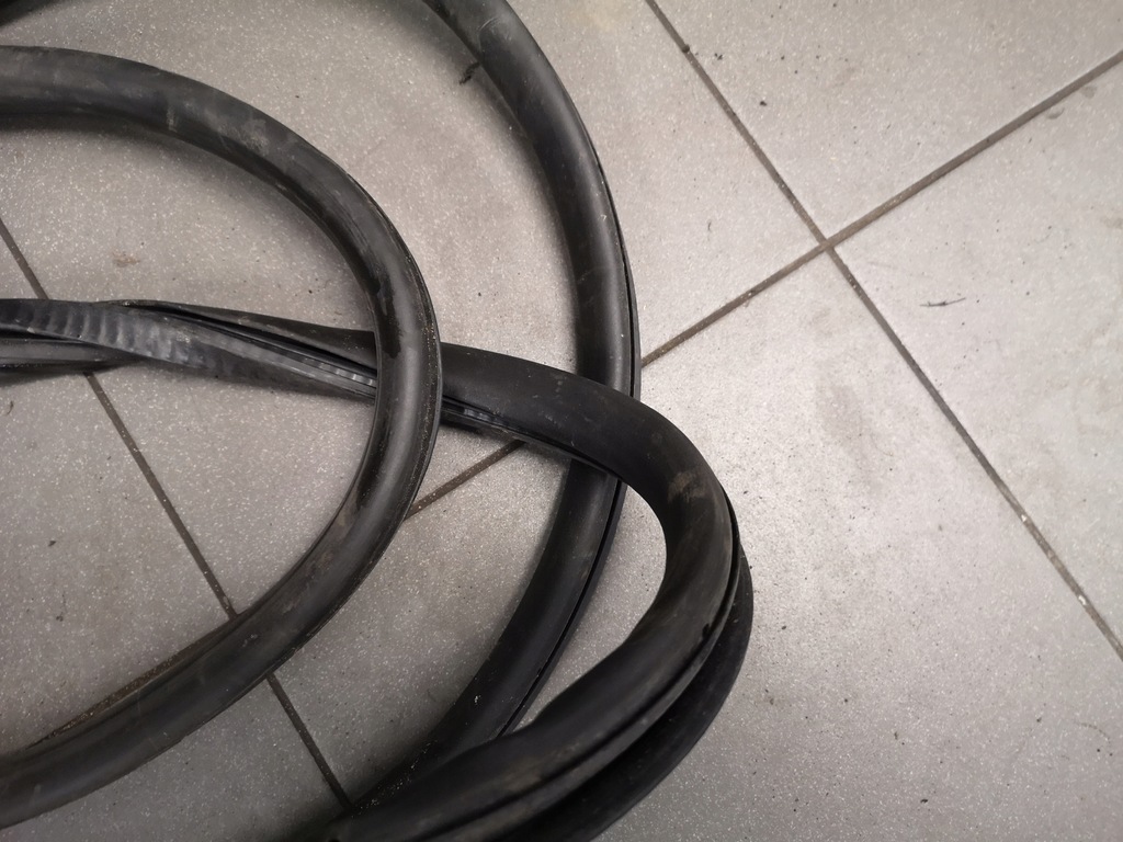 фото №5, Прокладка двері правий перед кузовна audi a6 c6