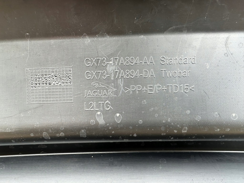 фото №11, Jaguar xe 15- бампер задній нижня частина дифузор