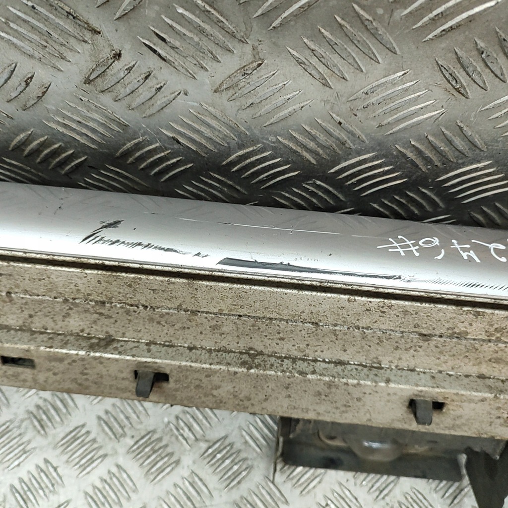 фото №7, Toyota land cruiser bj70 2018 поріг