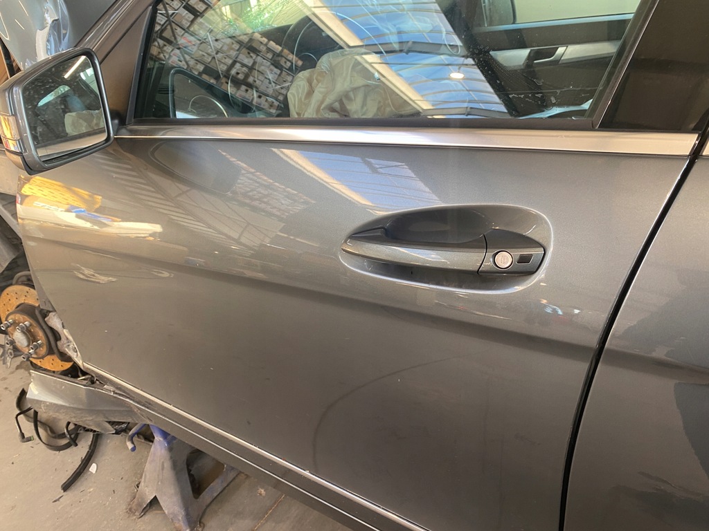 фото №8, Mercedes w204 sedan двері лівий перед 779