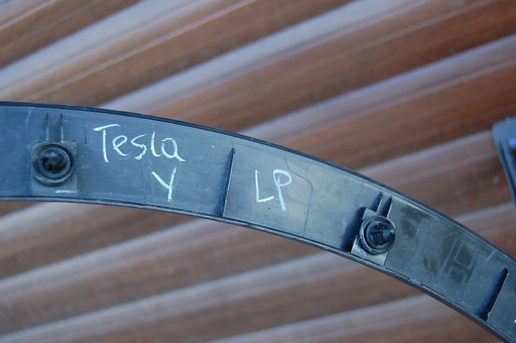 фото №14, Молдинг крила перед права tesla y 168385900-00a