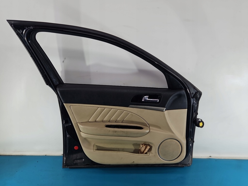 Двері перед ліва водія alfa romeo 159 802/b Доставка