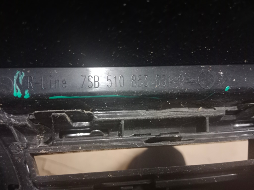 фото №3, Решётка радиатора решётка радиатора vw golf sportsvan r-line 510853653e