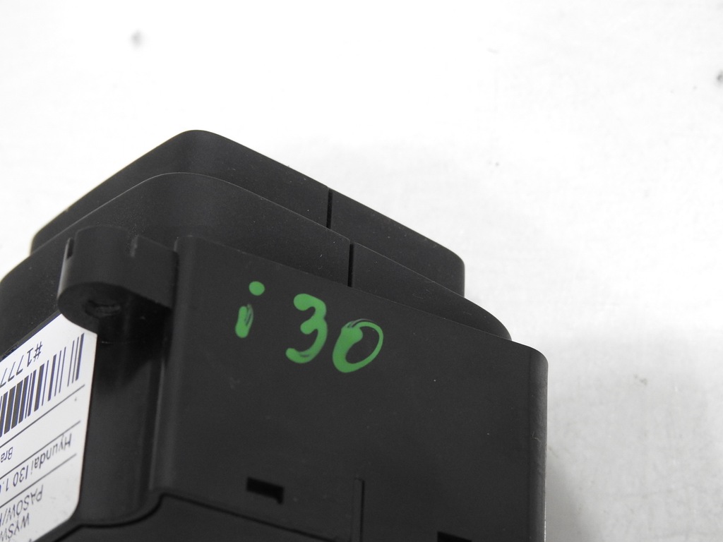 фото №6, Дисплей ремней подушек hyundai i30 i