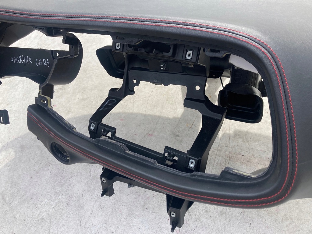 фото №10, Dodge challenger приборная панель консоль подушки безопасности воздушные подушка безопасности ремни кожа srt !!