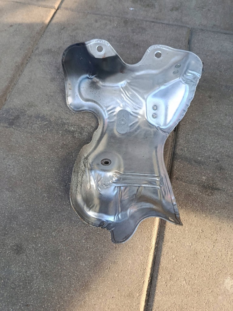 Защита тепловая изоляция турбонагнетателя bmw x1 f48 2.0 d Недорого