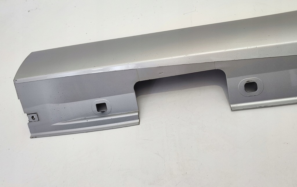 фото №7, Mercedes-benz оригинальный номер a2466901440 молдинг порог