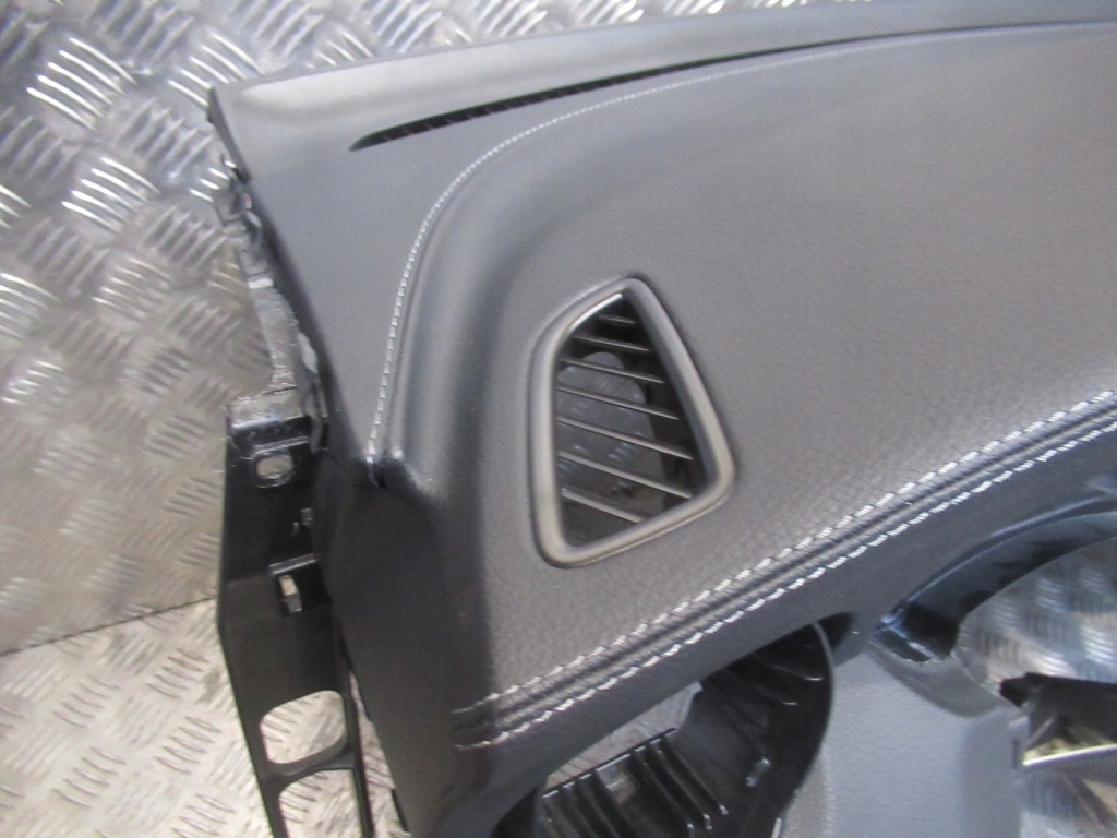 фото №12, Glc w253 приборная панель приборная консоль кожа подушки безопасности оригинал комплект orginal