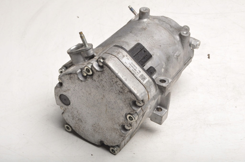 фото №7, Nissan leaf ze0 компрессор кондиционера 92600-1mg0a