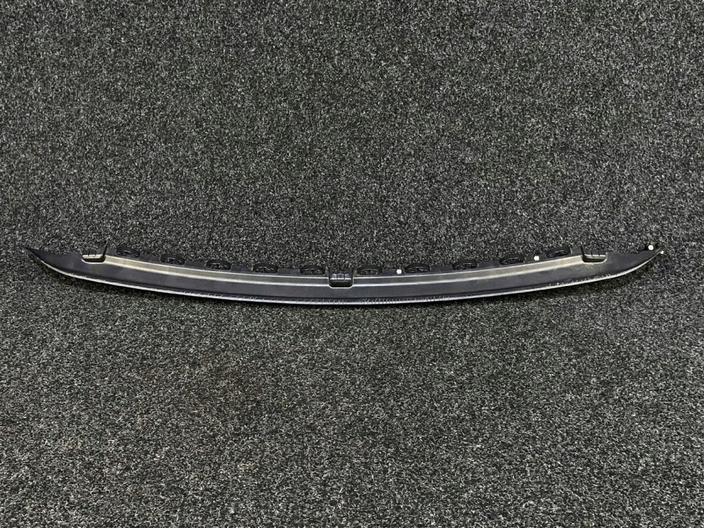 фото №1, Bmw 4 f32 m4 f82 молдинг жабо 7276919