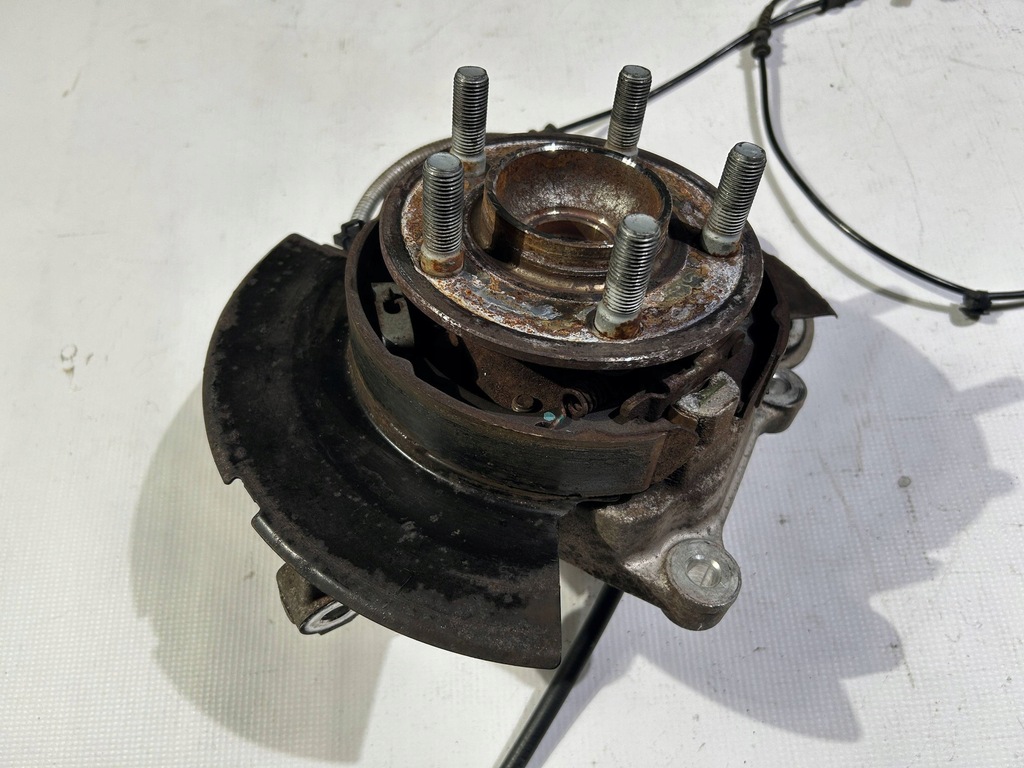 фото №7, Поворотный кулак ступица колеса левая задняя dodge challenger charger 6.2 6.4 srt 2015r-