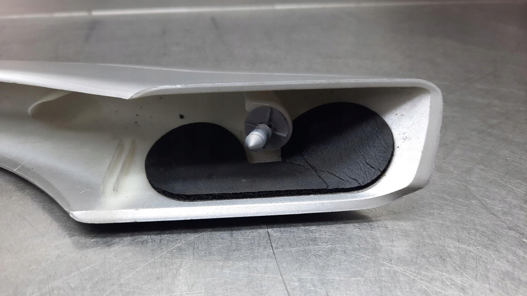 фото №6, Заглушка рейлінг задня задня права 31253461 volvo v50 04-12r