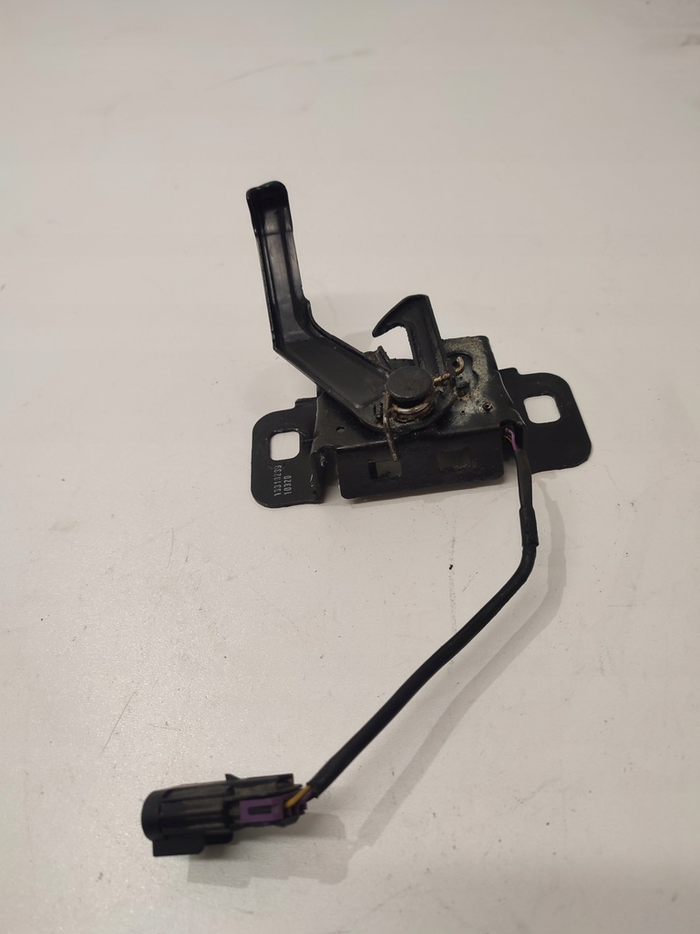 фото №1, Opel insignia замок капот 13313239