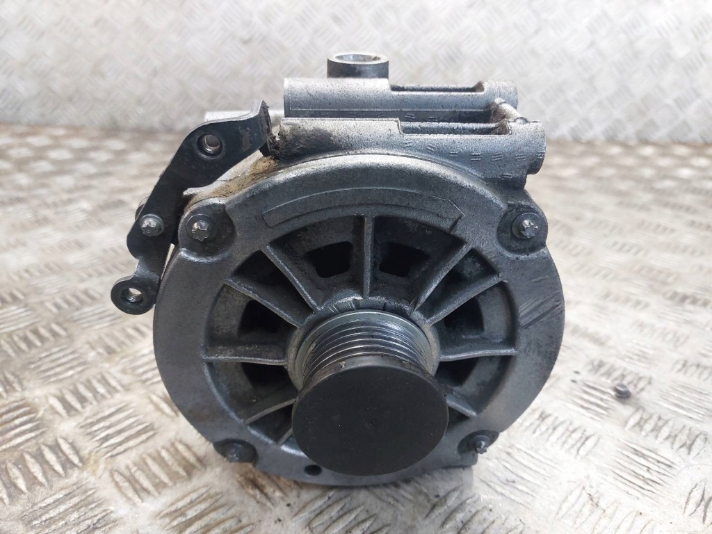 фото №1, Генератор mercedes w203 c220 c klasa 2.2 cdi 0001501750