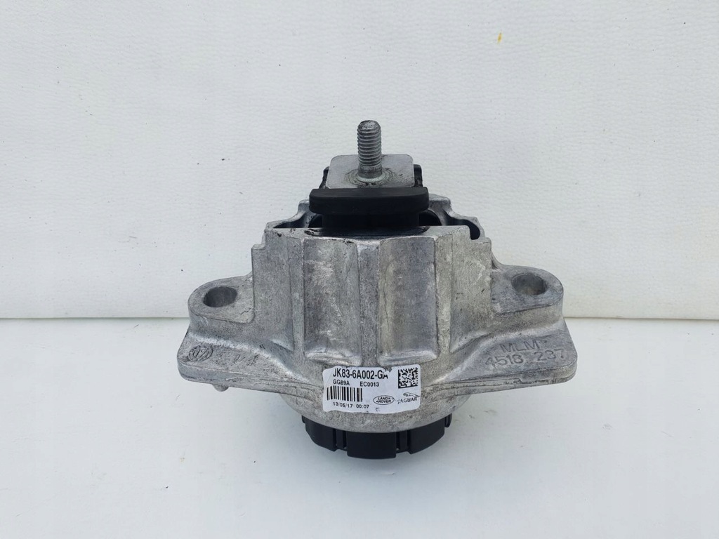 фото №7, Jaguar f-pace 16- кронштейн подушка двигателя правая