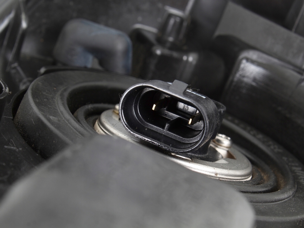 фото №7, Лампа фара правий toyota corolla verso ii eu