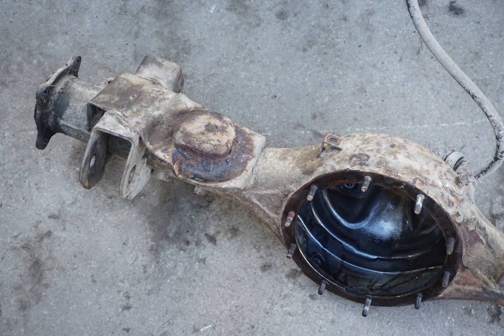 фото №7, Land cruiser 70 lj70 корпус балка моста мост задняя 2,4 td