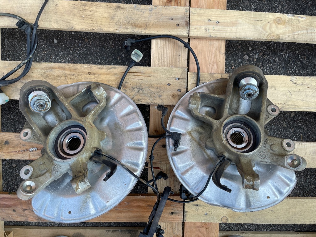 фото №6, Mercedes x166 gls поворотный кулак левая задняя 350d