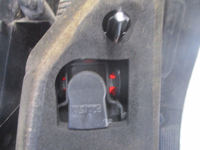 фото №3, Dacia sandero i лампа задняя правая оригинал