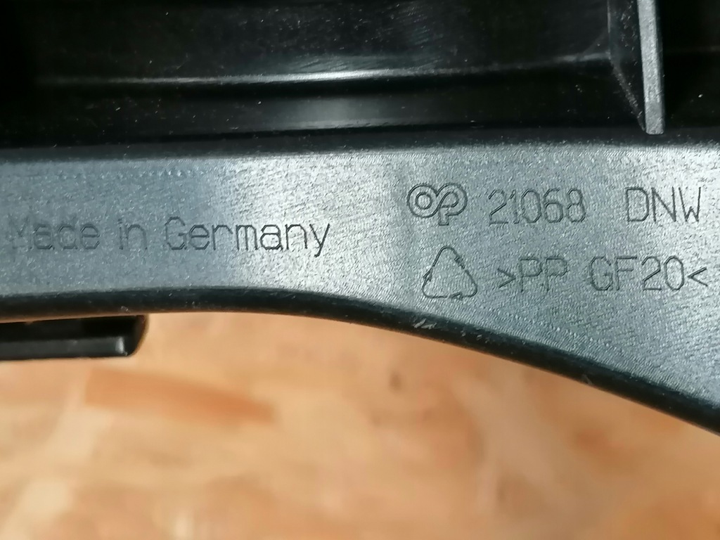 фото №7, Audi a6 c8 напрямна бампер правий задня 4k9807394