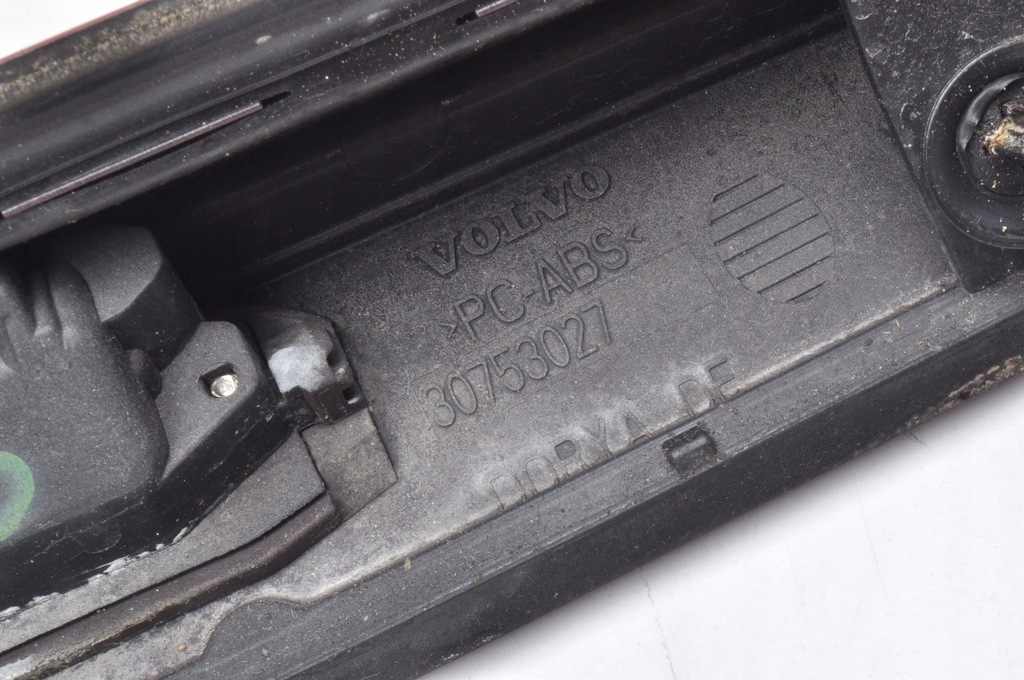 фото №7, Volvo v50 kombi накладка молдинг кришки lift 30753027 612-46
