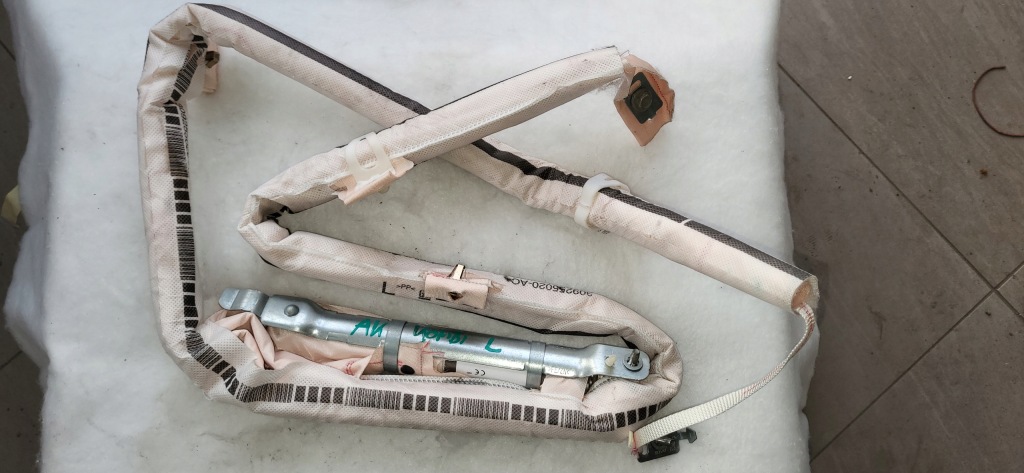 фото №1, Шторка безопасности левая astra k kombi