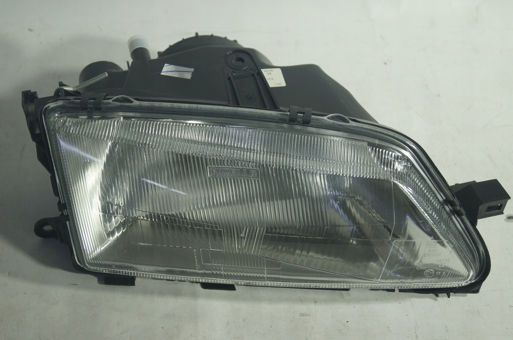 фото №1, Фара правый magneti marelli lpa841 peugeot 306