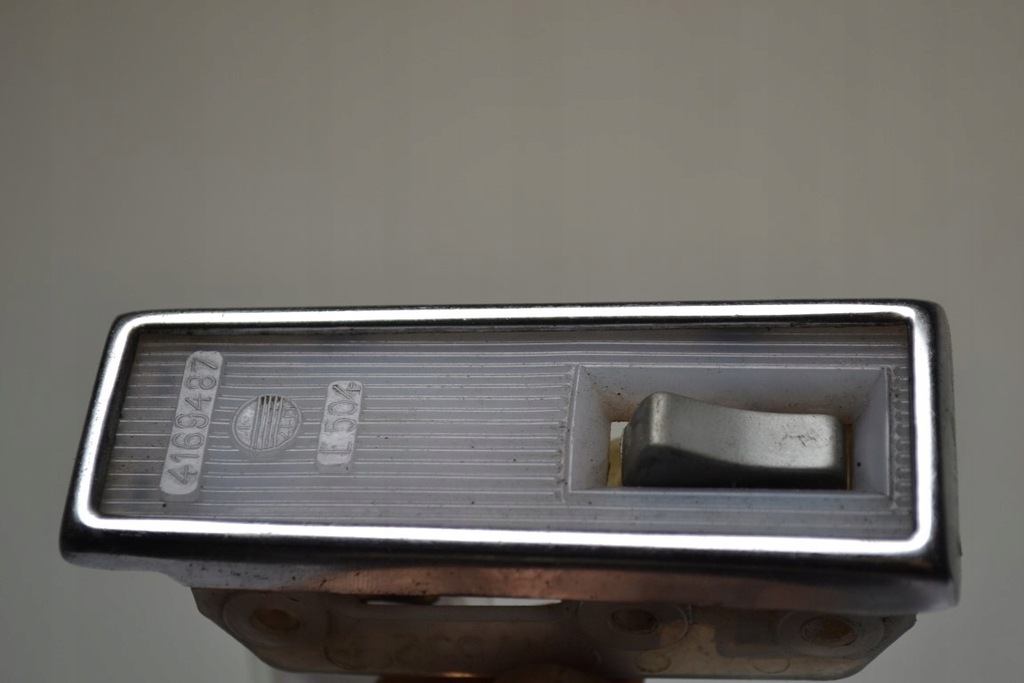 фото №7, Fiat 125p лампа стійка освітлення салону кабіни