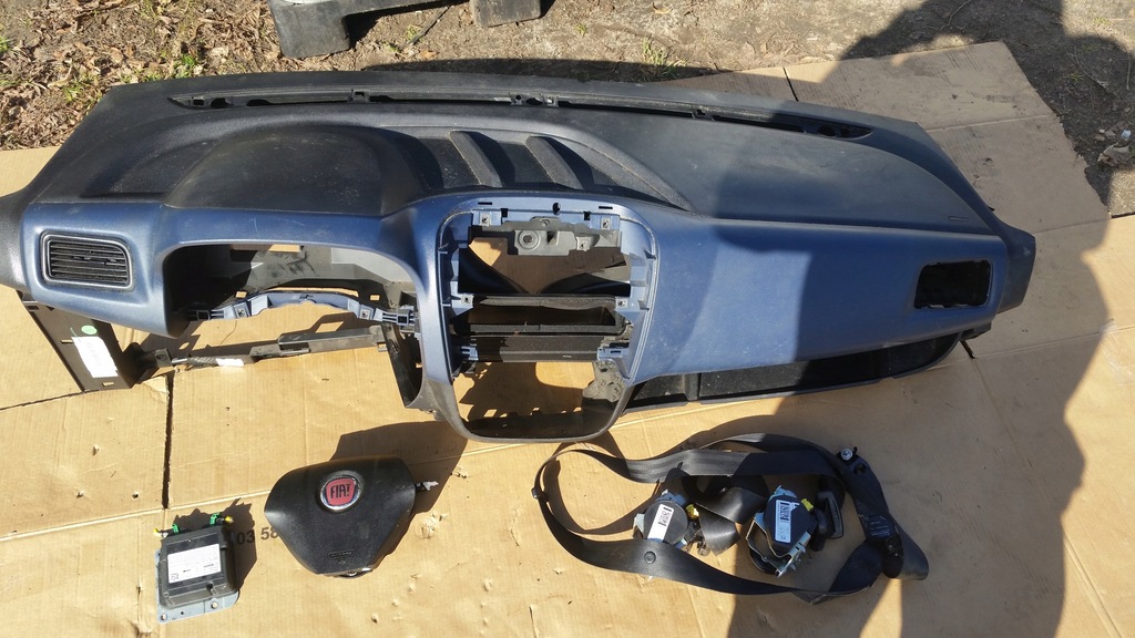 фото №1, Fiat doblo ii приборная панель консоль подушка безопасности ремни