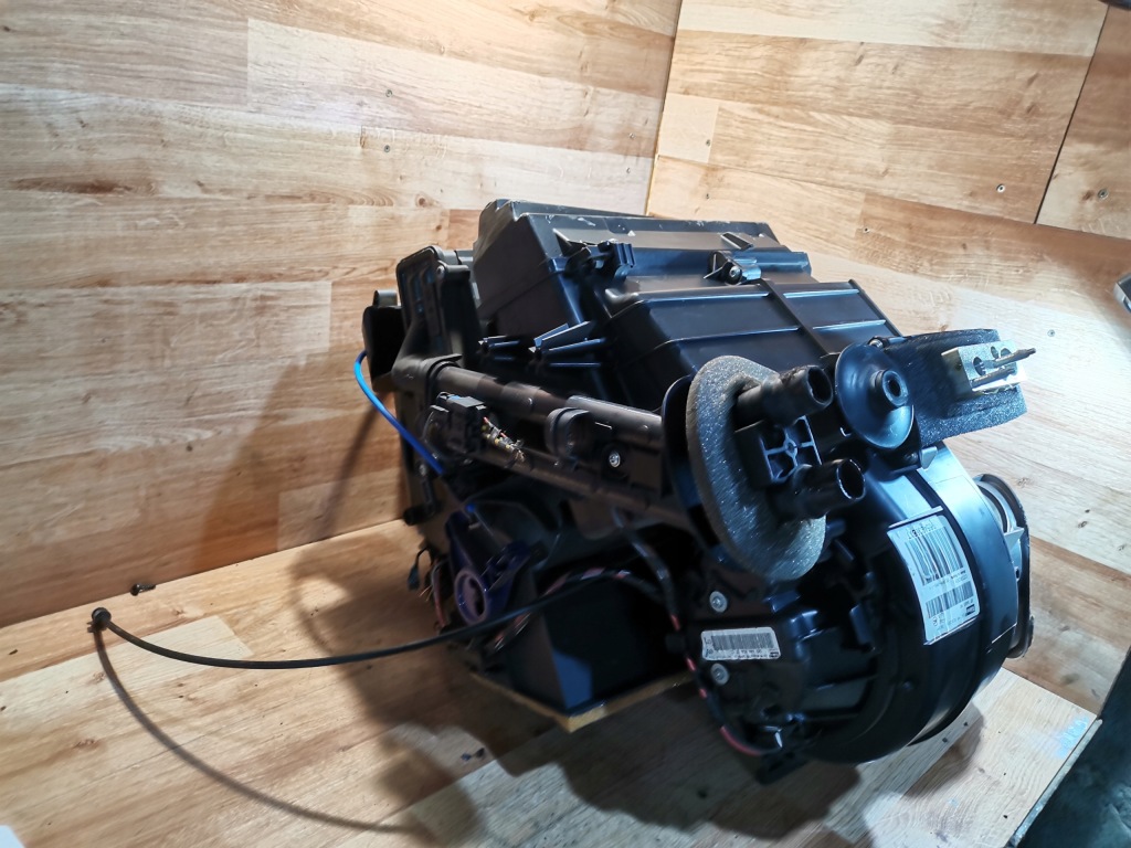 Купити Обігрівач комплектна citroen c2 96549988xt