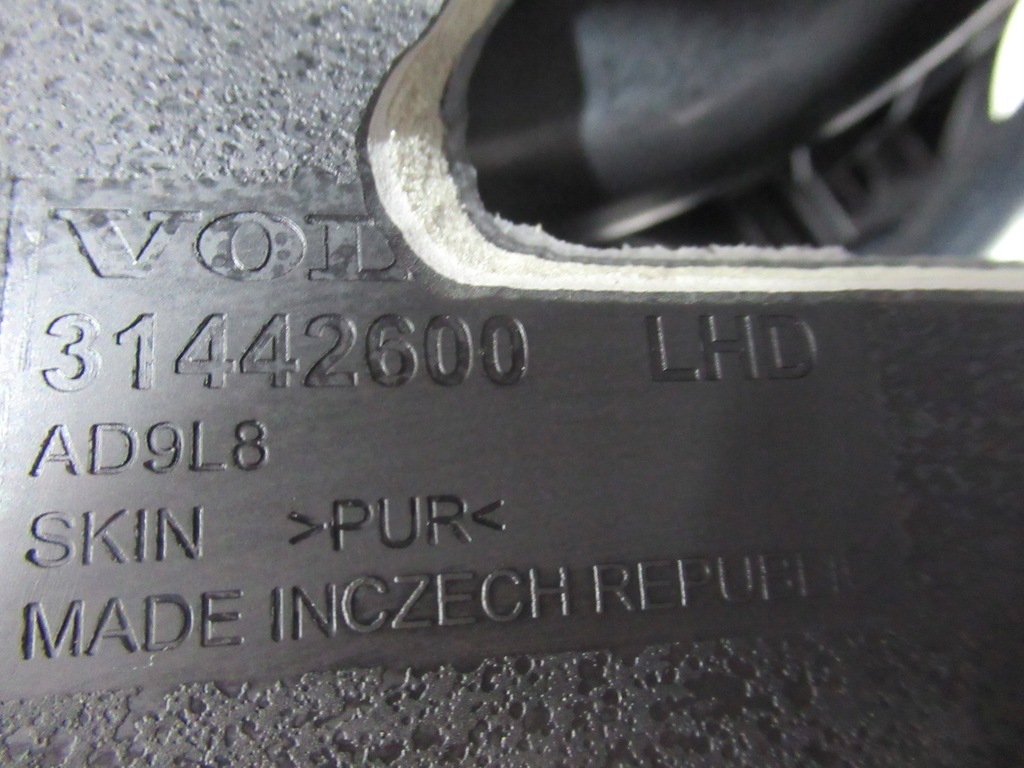 фото №15, Консоль захист панель приладів кабіни volvo fh 4 82214529