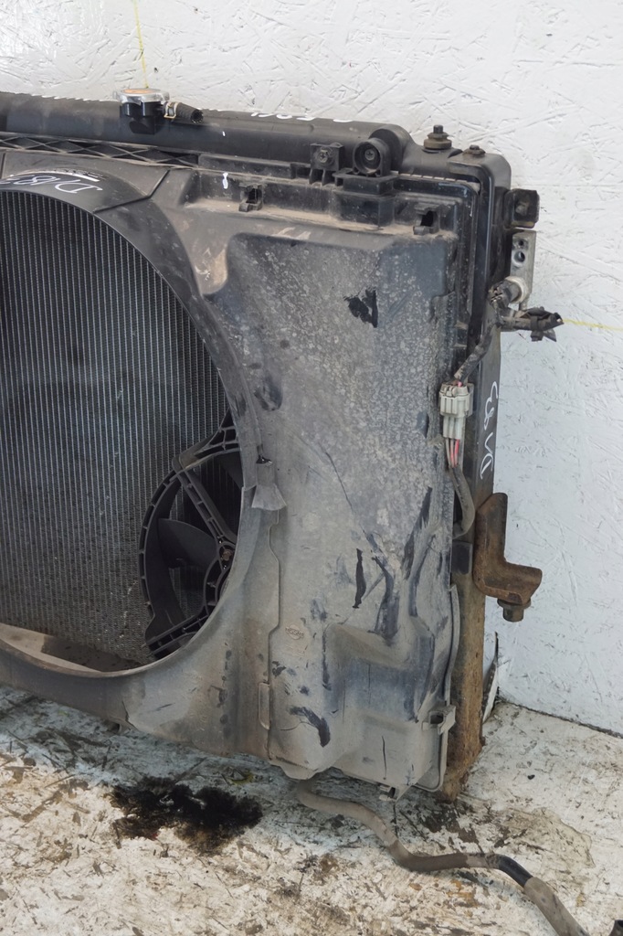 фото №12, Радиатор вентилятор nissan navara d40 2.5 dci автоматическая коробка передач