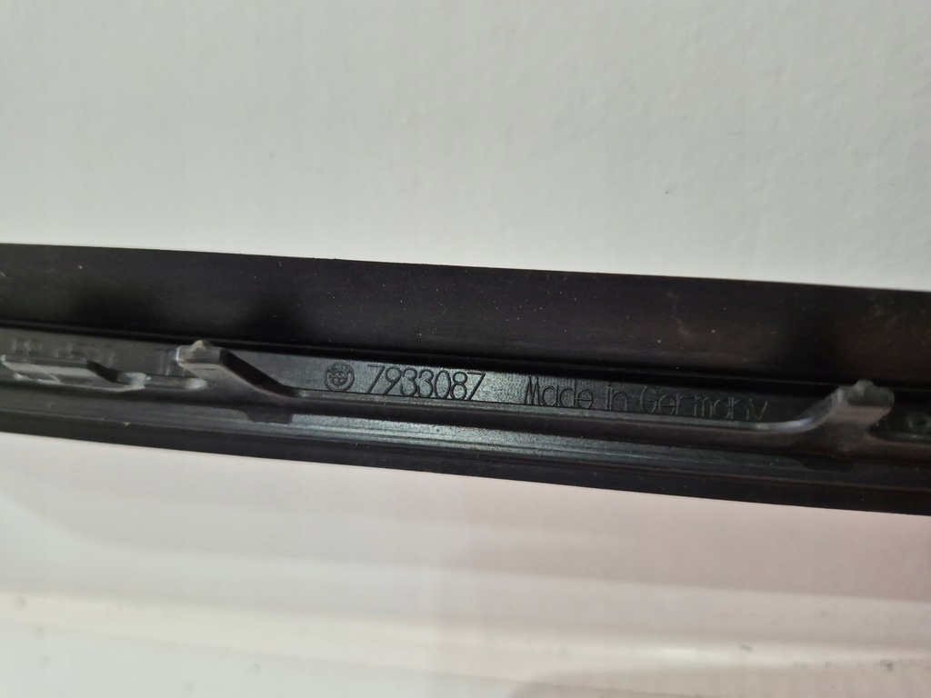 фото №11, Bmw i4 g26 / 4 gran coupe g26 21- молдинг вертикальна скло лобове ліва перед