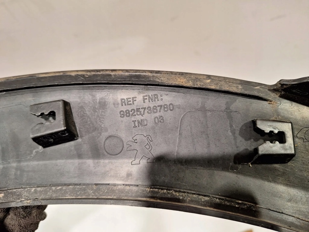 фото №6, Молдинг крила задня ліва 9825736780 peugeot 3008 ii 16-