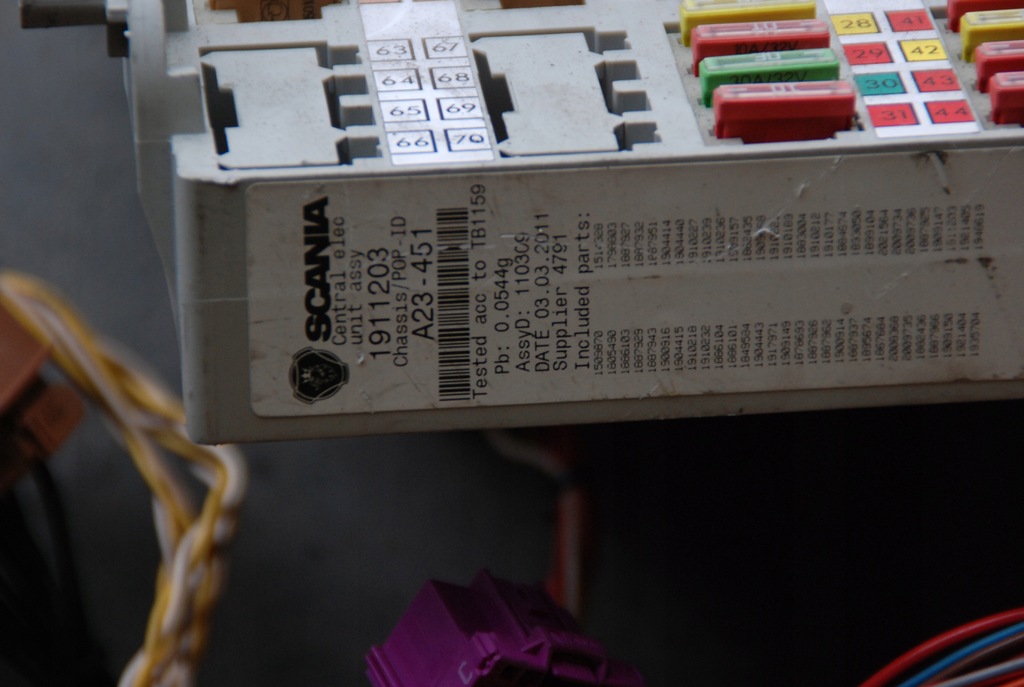 фото №6, Електропроводка кабіни панелі панель приладів scania r p e 5 11r
